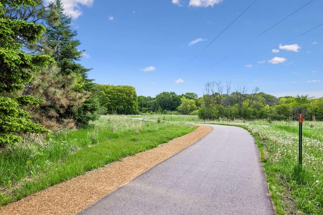 2888 Deer Hill Road, Medina, MN 55356