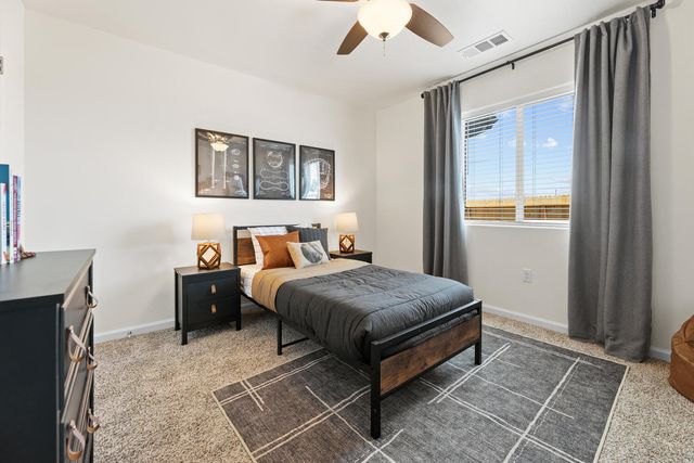 7020 Oriole Avenue, Visalia, CA 93291