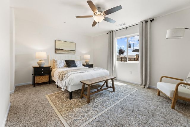 7020 Oriole Avenue, Visalia, CA 93291