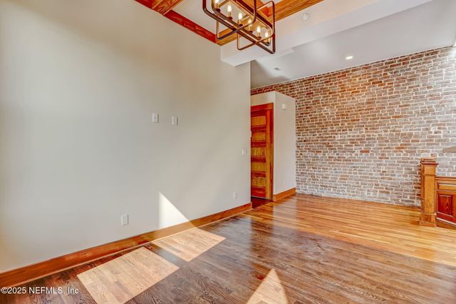 122 E DUVAL Street, Jacksonville, FL 32202