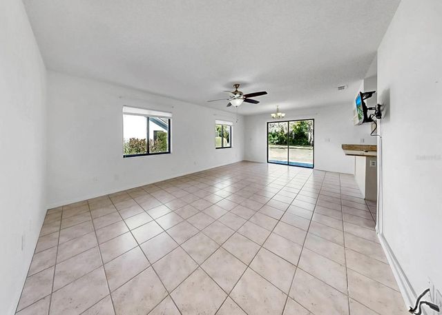 1929 NEW BEDFORD DRIVE, Sun City Center, FL 33573