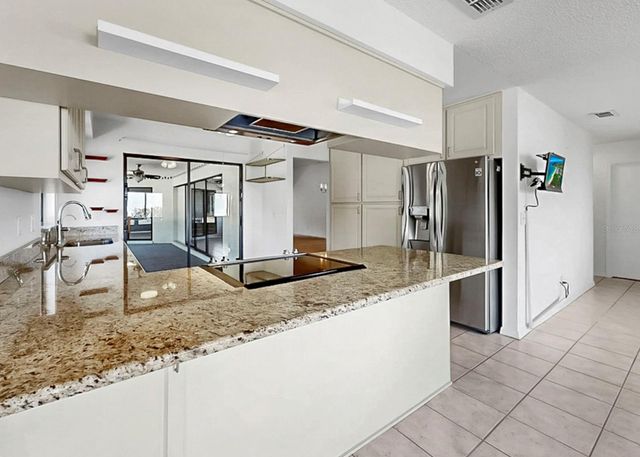 1929 NEW BEDFORD DRIVE, Sun City Center, FL 33573