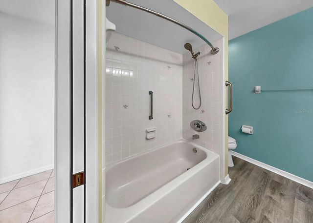 1929 NEW BEDFORD DRIVE, Sun City Center, FL 33573