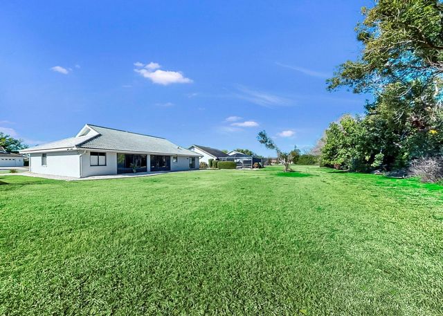 1929 NEW BEDFORD DRIVE, Sun City Center, FL 33573