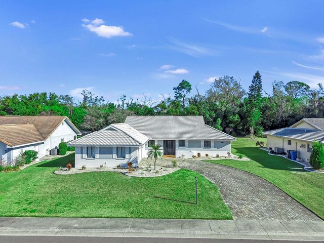 1929 NEW BEDFORD DRIVE, Sun City Center, FL 33573