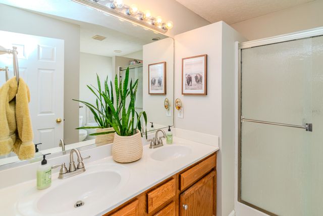 3041 Sewanee Lane, Lexington, KY 40509