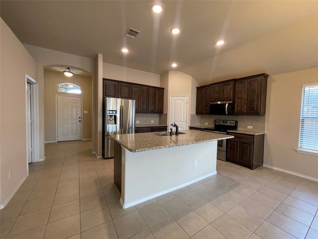 2120 Blakely Court, Fort Worth, TX 76134