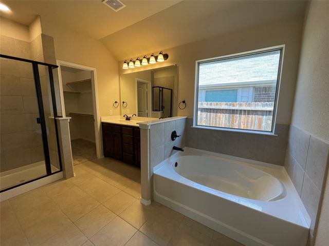 2120 Blakely Court, Fort Worth, TX 76134
