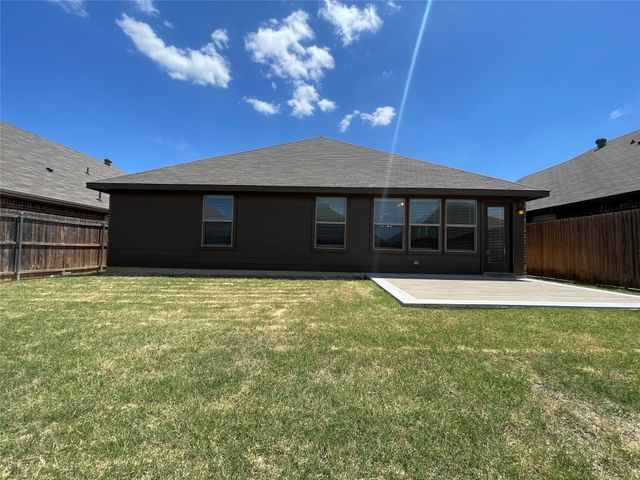 2120 Blakely Court, Fort Worth, TX 76134