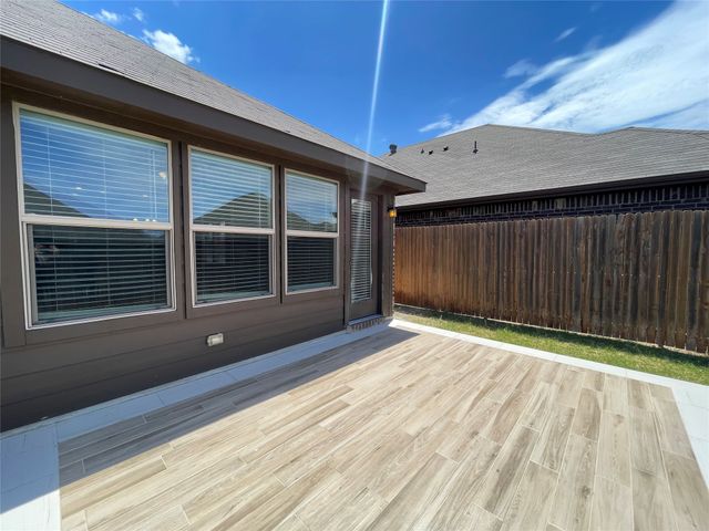 2120 Blakely Court, Fort Worth, TX 76134