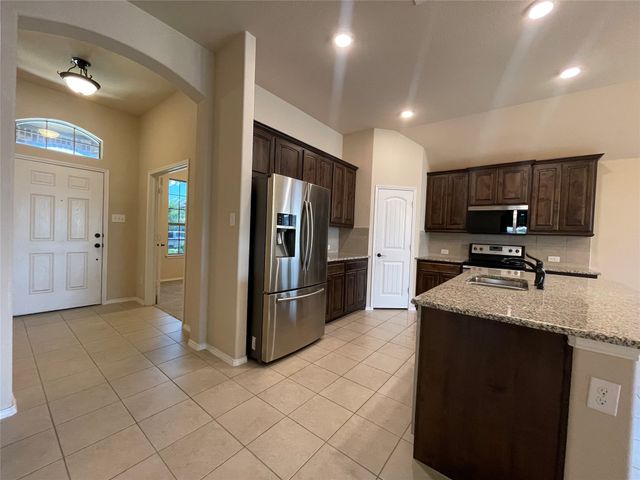 2120 Blakely Court, Fort Worth, TX 76134