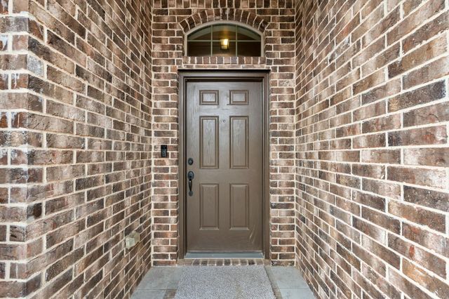 2120 Blakely Court, Fort Worth, TX 76134