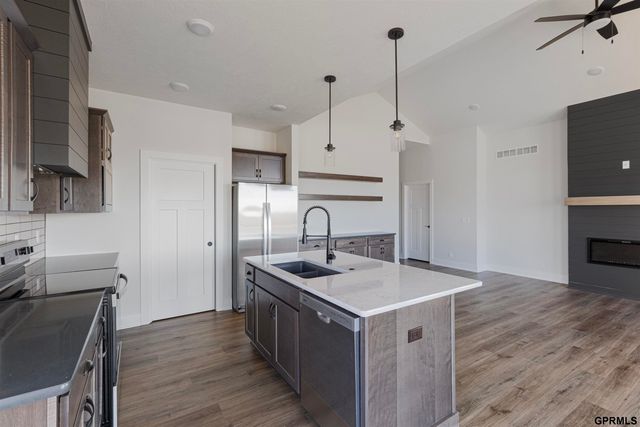 19860 Andresen Street, Omaha, NE 68135