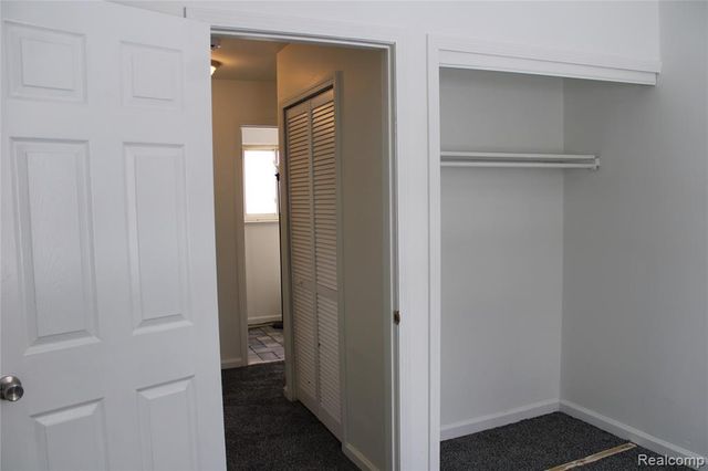 28510 Halecreek Street, Romulus, MI 48174