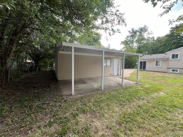 28510 Halecreek Street, Romulus, MI 48174