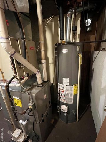 28510 Halecreek Street, Romulus, MI 48174