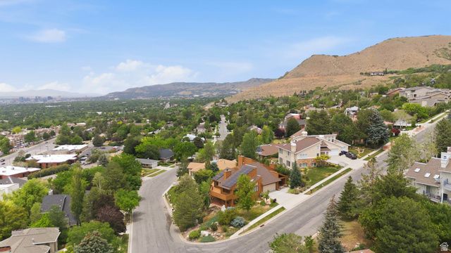 2352 S LAKELINE DR, Salt Lake City, UT 84109
