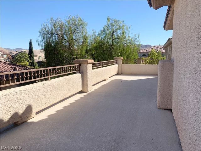 10660 Lago Cantini Street, Las Vegas, NV 89141
