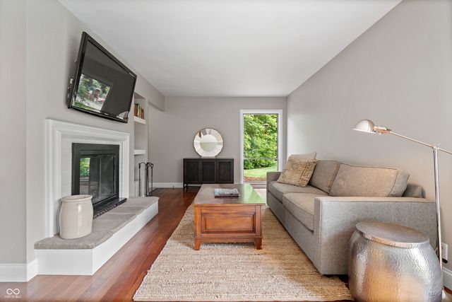10306 New Jersey Street, Carmel, IN 46280