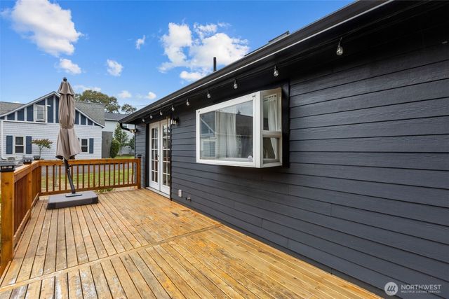 9006 Lawndale Avenue SW, Lakewood, WA 98498