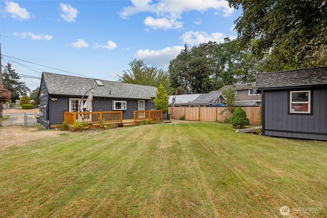 9006 Lawndale Avenue SW, Lakewood, WA 98498