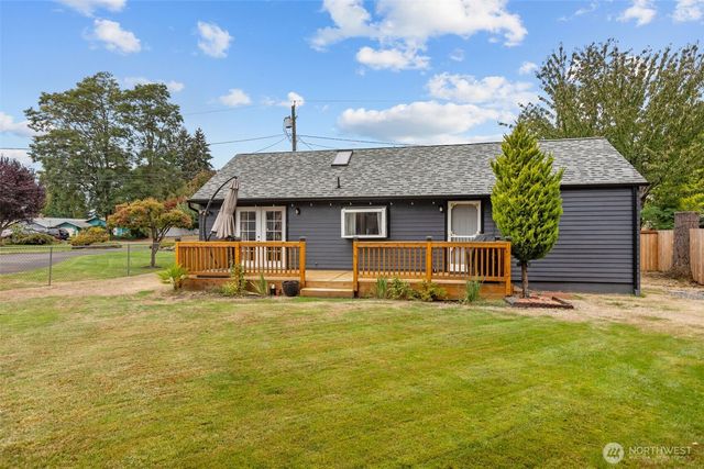 9006 Lawndale Avenue SW, Lakewood, WA 98498
