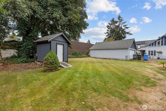 9006 Lawndale Avenue SW, Lakewood, WA 98498