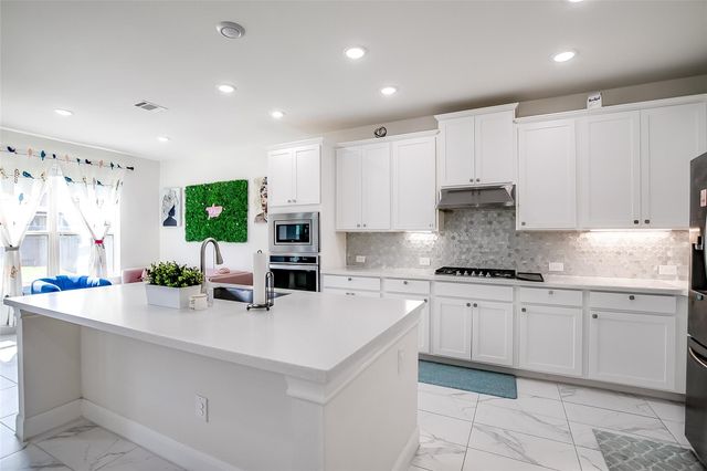 731 Expedition WAY, Round Rock, TX 78665