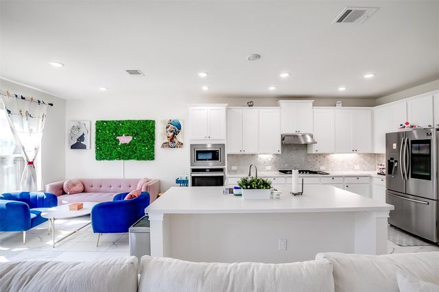 731 Expedition WAY, Round Rock, TX 78665