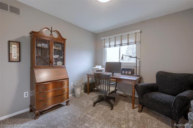 1581 Old Plank Road, Milford, MI 48381