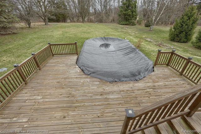 1581 Old Plank Road, Milford, MI 48381