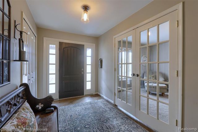 1581 Old Plank Road, Milford, MI 48381