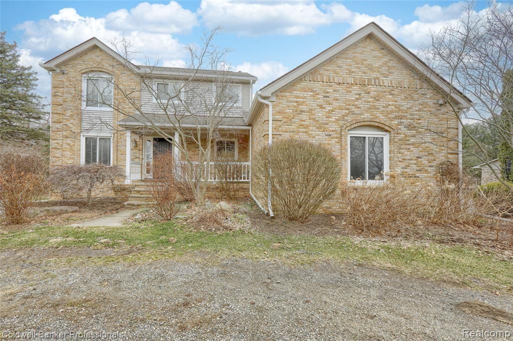 1581 Old Plank Road, Milford, MI 48381