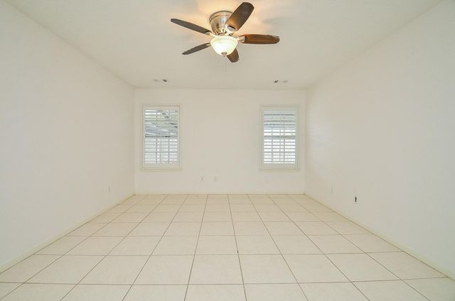 2902 Silent Drive, Sugar Land, TX 77498