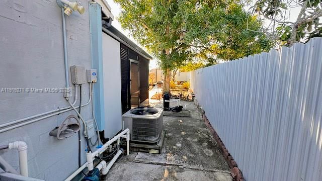 6980 Scott St 0, Hollywood, FL 33024