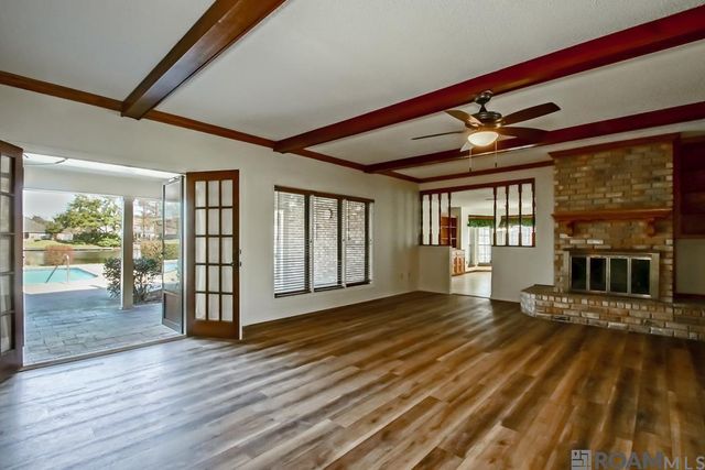 12215 S Lake Sherwood Ave, Baton Rouge, LA 70816