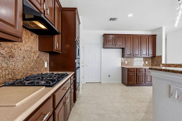 901 Ambrose DR, Pflugerville, TX 78660