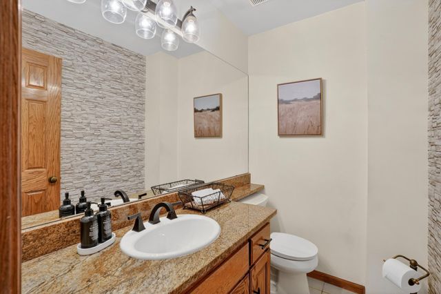 8842 Hillswick Trail, Brooklyn Park, MN 55443