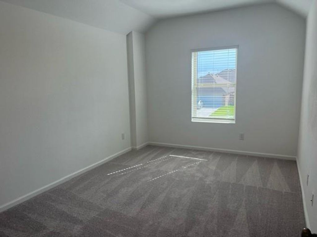 Image 5 of property listing at 3028 Avalos Drive, Katy, TX 77493