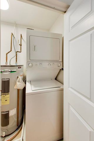 7509 W MADISON Street 2D, Forest Park, IL 60130