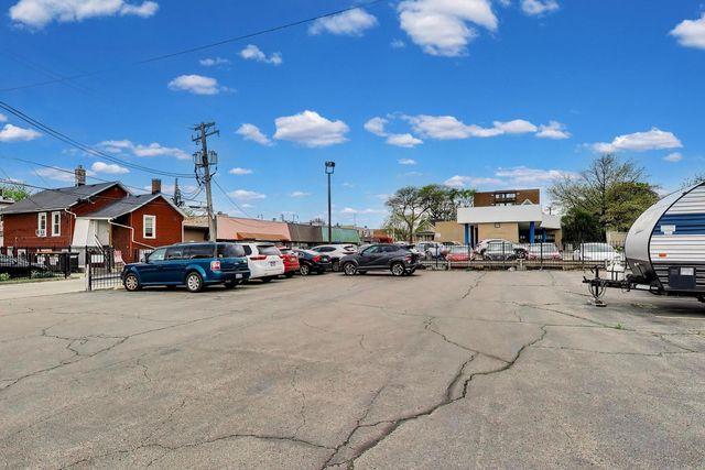 7509 W MADISON Street 2D, Forest Park, IL 60130