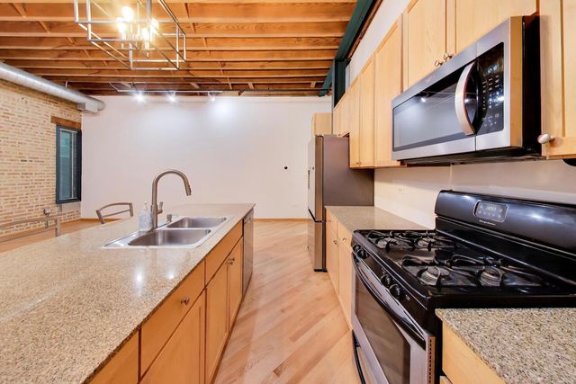 7509 W MADISON Street 2D, Forest Park, IL 60130