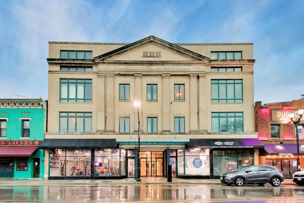 7509 W MADISON Street 2D, Forest Park, IL 60130