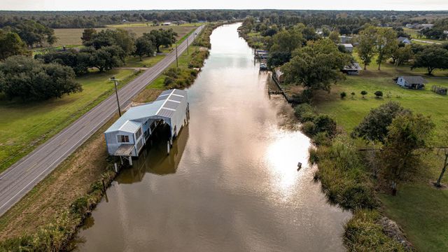 706 Highway 55, Montegut, LA 70377