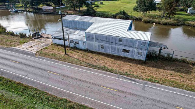 706 Highway 55, Montegut, LA 70377