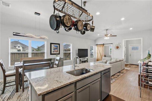 2819 Buccaneer Trail, Bryan, TX 77803
