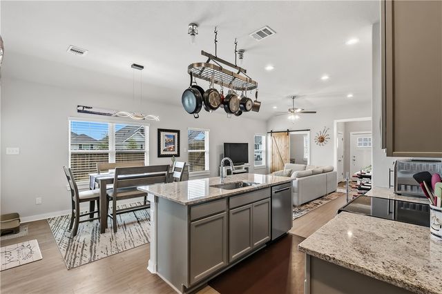 2819 Buccaneer Trail, Bryan, TX 77803