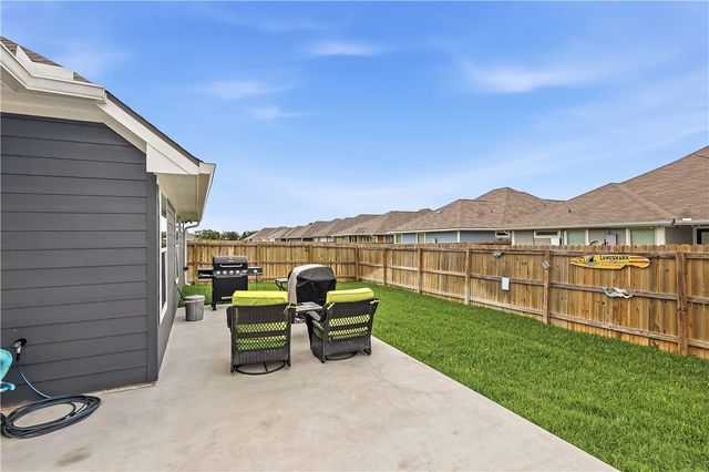 2819 Buccaneer Trail, Bryan, TX 77803