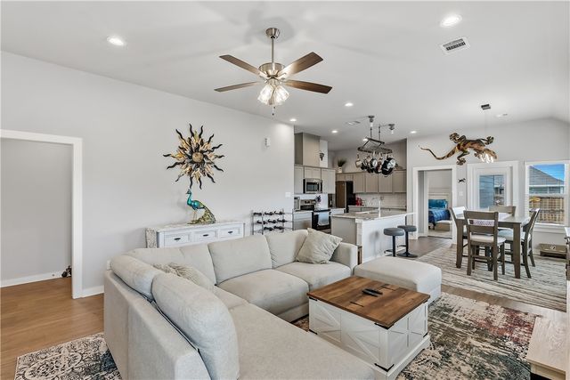 2819 Buccaneer Trail, Bryan, TX 77803