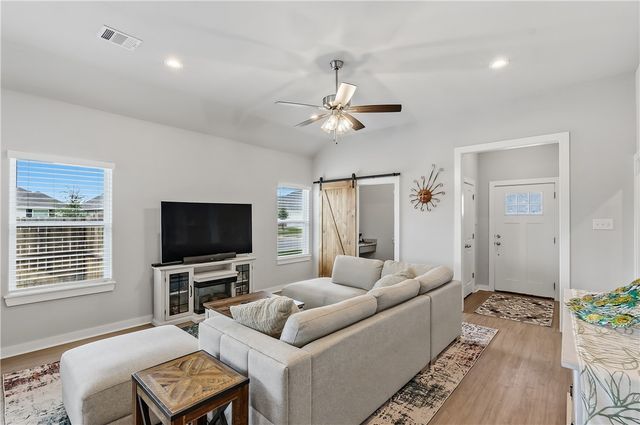 2819 Buccaneer Trail, Bryan, TX 77803